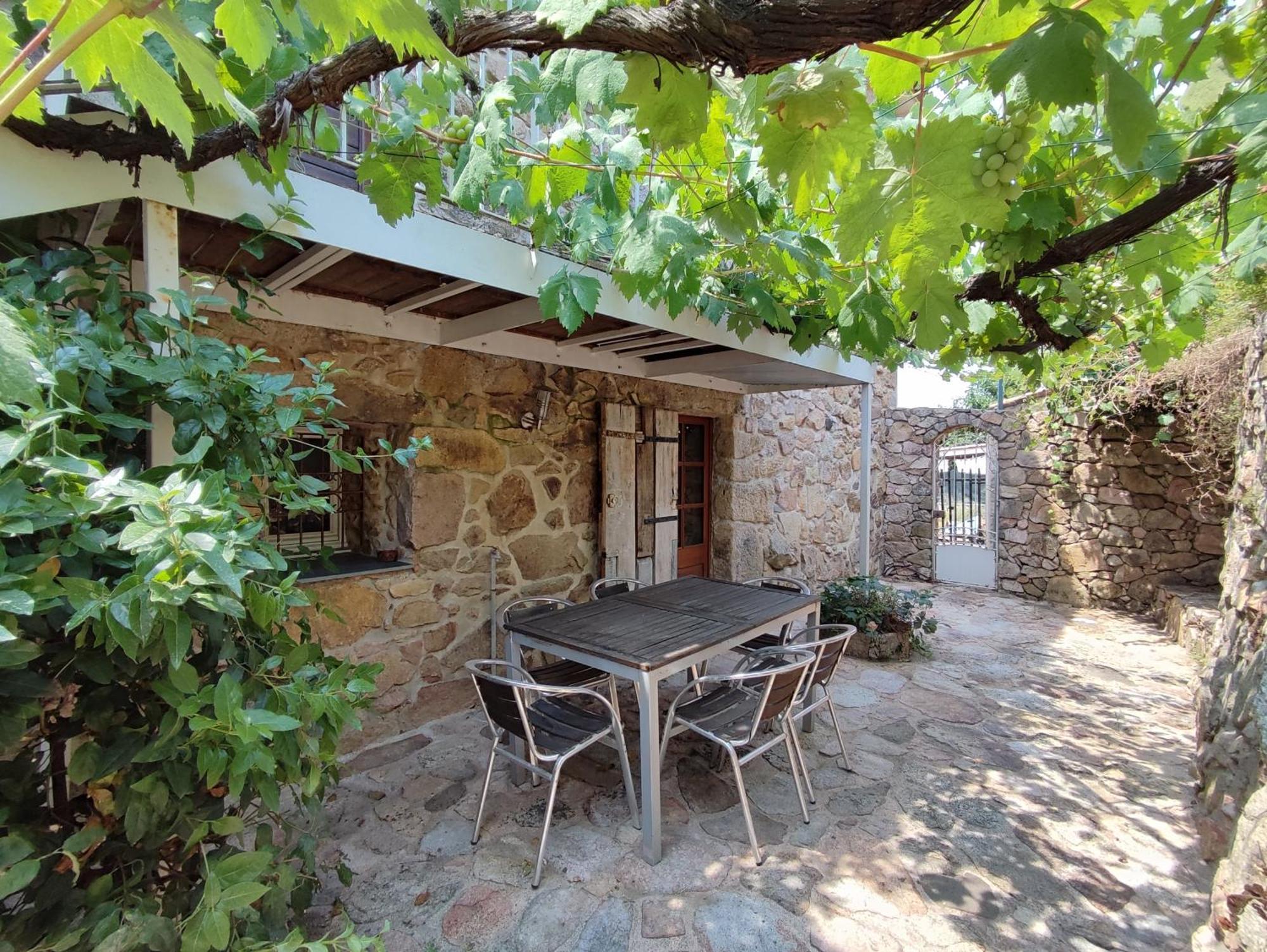 Résidence A CASA VECCHIA gites de charme avec JACUZZI proche Ajaccio Peri Habitación foto